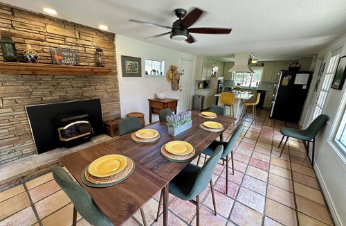 Fort Worth House | Spacious Lakefront Home on Eagle Mountain Lake - Hot Tub, Dock, Golf Cart