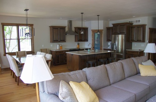 Waupaca House | Spacious Lakefront Home | 4BR/3.5BA, Sleeps 12