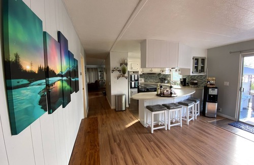 Clearlake House | Spacious Lakefront Oasis ☀ Huge Deck ☀ Scenic View