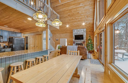 Schroon Lake House | Spacious lakefront chalet with washer/dryer, beach & dock