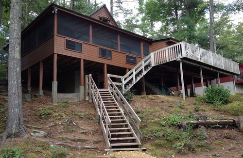 Orange Cottage | Spacious Lakeside Waterfront Summer Cottage