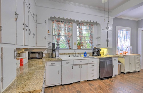 Lanett Cottage | Spacious Lanett Haven w/Sunroom + Large Deck