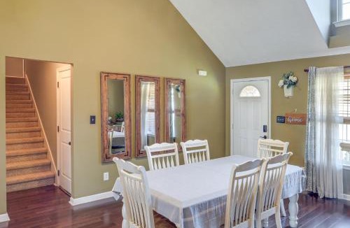 Lebanon House | Spacious Lebanon Home w/Pool: 6 Mi to Downtown!
