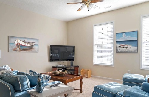 Villages of Five Points Condo | Spacious Lewes Beach Town Condo