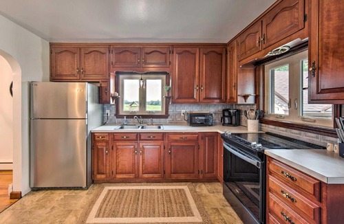 Lititz House | Spacious Lititz Family Home with Large Backyard