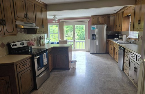 Lynchburg House | Spacious living 3+ bedrooms and huge back yard. 2-car garage & basement