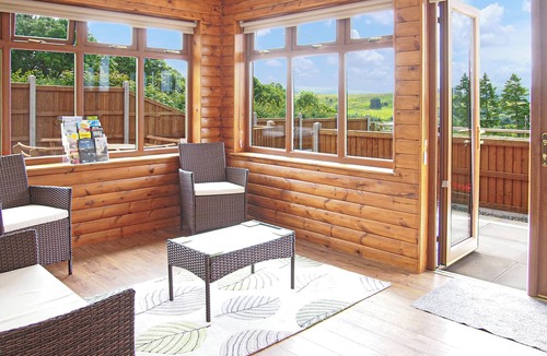 Llandrindod Wells Ski Chalet | Spacious lodge with one double and one twin.