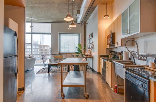 The Gulch Apartment | Spacious Loft in Nashville Gulch Neighborhood!