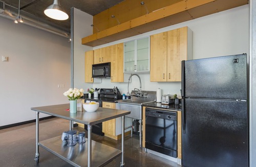 The Gulch Apartment | Spacious Loft in Trendy Gulch Neighborhood!