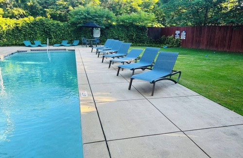 Arcadia Apartment | Spacious Loft w/2 King Beds + Pool & Gym