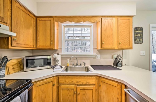 Tunkhannock Township House | Spacious Long Pond Home: Game Room + Hot Tub!