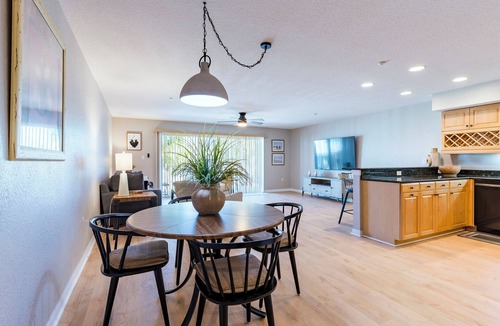 Indian Rocks Beach Condo | Spacious, Luxury, Beach Condo with Pool