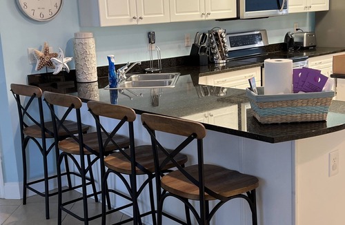 Crescent Beach Villa | Spacious LUXURY Villa with stocked kitchen,WiFi, Ask about 2025 special rates.