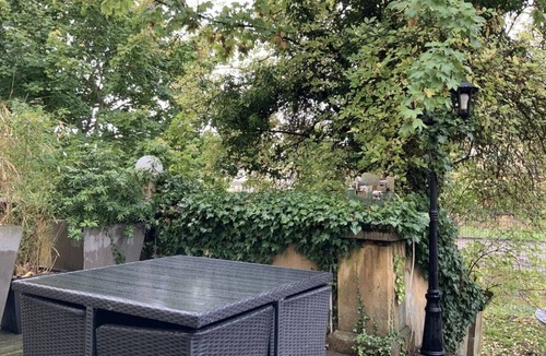 Borny Apartment | Spacious, luxurious loft in historic building