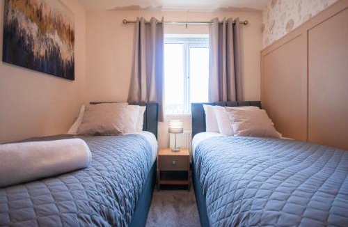 Dadlington House | Spacious Luxurious Serviced Accommodation 2