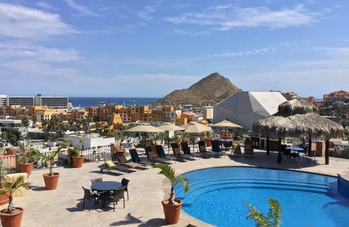 Centro Condo | SPACIOUS LUXURY CONDO - WALK EVERYWHERE - PRIVATE SECURITY - CONCIERGE SERVICE