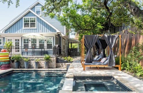 Travis Heights House | Spacious Luxury Home with heated pool and spa - 5 mins from downtown