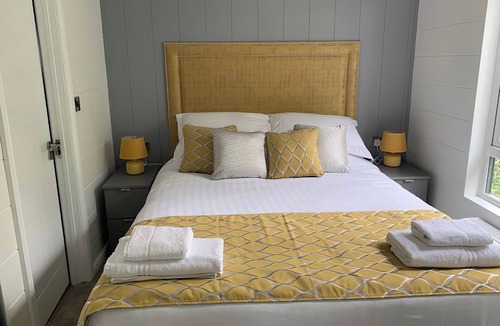 Hawes Ski Chalet | Spacious luxury lodge with high end décor to sleep four.