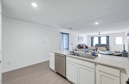 Magnolia House | Spacious Magnolia Home | Pet Friendly | ~50 Min to NRG Stadium World Cup Games