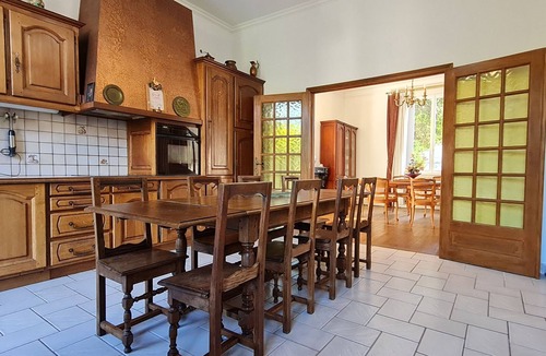 Ecrouves Cottage | Spacious Mansion near Toul with Wifi and Parking