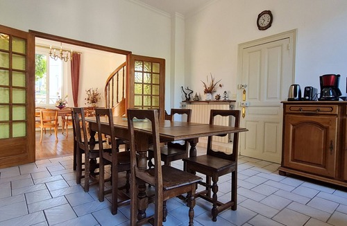 Ecrouves Cottage | Spacious Mansion near Toul with Wifi and Parking