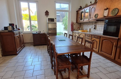 Ecrouves Cottage | Spacious Mansion near Toul with Wifi and Parking
