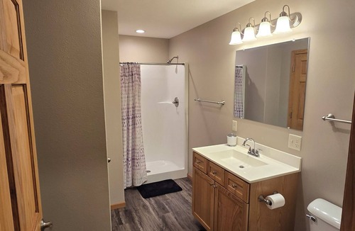 Kahoka Apartment | Spacious master 3-bedroom apartment in Kahoka, MO