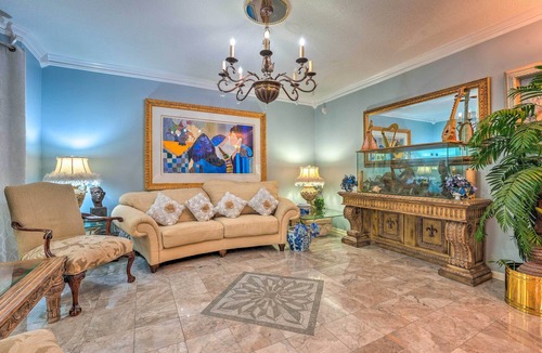 Whitehaven House | Spacious Memphis Home < 3 Mi to Graceland!