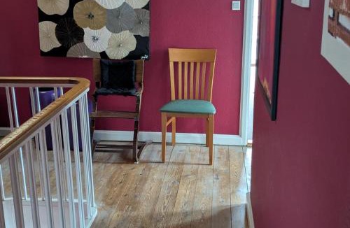 Gram Apartment | Spacious midttown apartment
