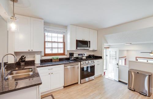 Richfield House | Spacious Minneapolis Home Rental: 8 Mi to Downtown