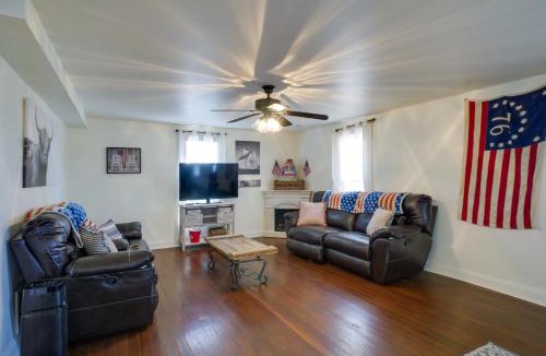 Greenfield House | Spacious Missouri Vacation Rental w/Fire Pit!
