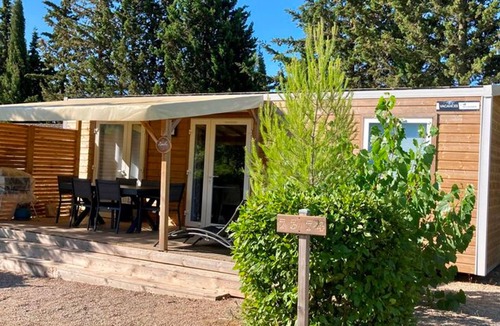 Lezignan-Corbieres House | Spacious mobile home with terrace for 8 people
