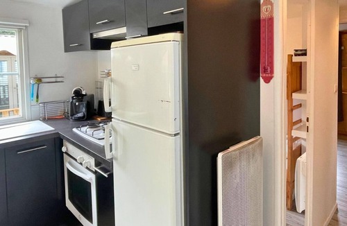 Verchaix Apartment | Spacious mobile home + terrace !, Spacious mobile home + terrace !