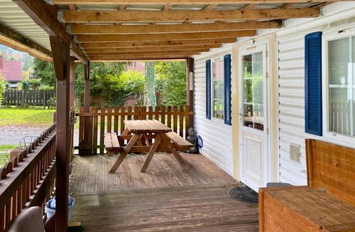 Verchaix Apartment | Spacious mobile home + terrace !, Spacious mobile home + terrace !