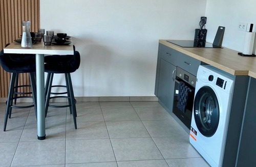 Bourgoin-Jallieu Apartment | Spacious, modern apartment