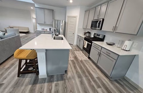 Missouri City House | Spacious Modern 4-bedroom Home in Missouri City, Houston