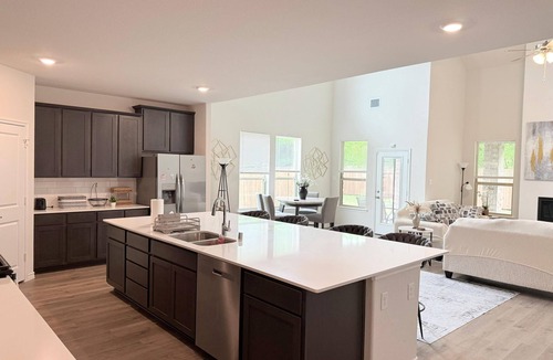 Forney House | Spacious Modern 4BR Home Sleeps 8+ Near Dallas