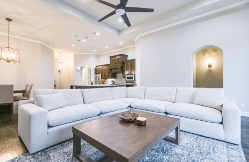 Coppell House | Spacious&Modern -4BR/2BA 5MintoDFW