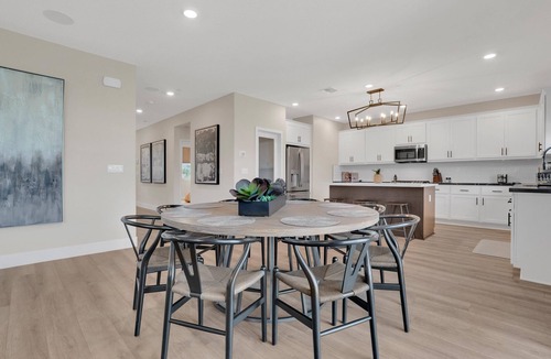 Lathrop House | Spacious & modern 5-bedroom home in peaceful Lathrop