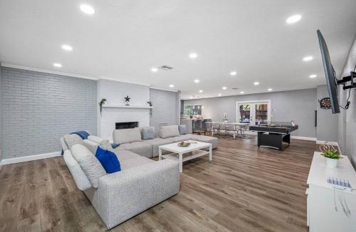 Lake Magdalene House | Spacious, Modern and Fully Updated Gorgeous Home