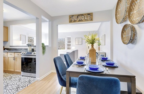 St. Louis Park House | Spacious modern & central 3 bed/2 bath Renovated Garage W/D Pet-Friendly
