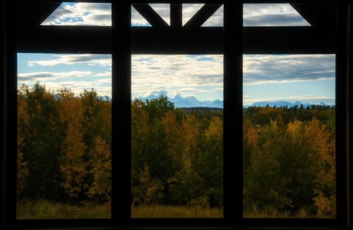 Ashton Cabin | Spacious Modern Cabin w/4 Master Suites & Jacuzzi