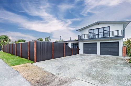 Geraldine House | Spacious, modern, centrally located house.