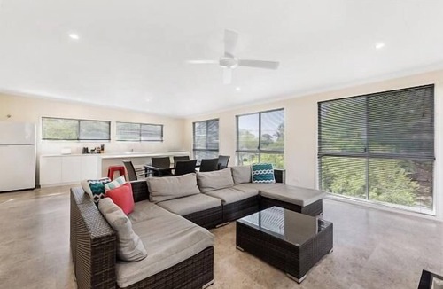 Boreen Point Apartment | Spacious, modern designed private apartment