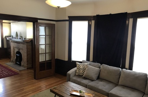 San Francisco Apartment | Spacious, Modern Edwardian Flat Close to freeway access & BART