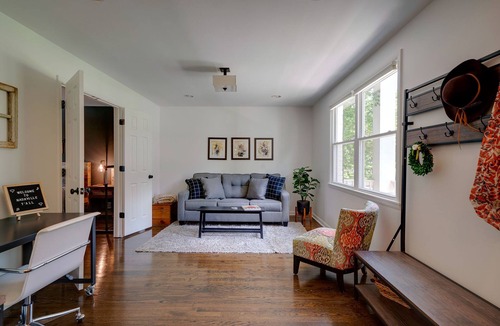 West Meade House | Spacious Modern-Farmhouse-Perfect for families and groups!