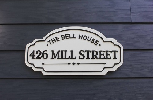 Port Elgin House | Spacious, modern home - 5 minute walk to Port Elgin beach & restaurants.