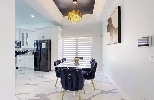 Lake Davenport Estates House | Spacious modern home with enclosed pool, patio, and gas grill