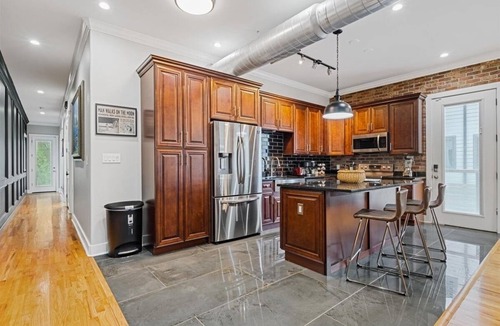 San Marcos House | Spacious modern home , close to rivers , Austin, San Antonio & Wineries