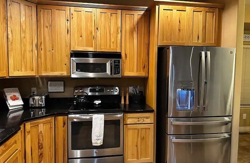 Billings House | Spacious Modern Home with a Perfectly Convenient Location!